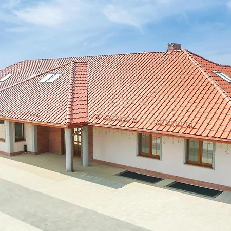 Nice Apartment In Borcz With Kitchen Апартаменты *