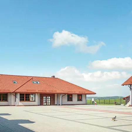 Nice Apartment In Borcz With Kitchen *